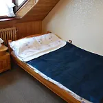Jabloniowy Dworek Kociewie Bed & Breakfast 3*