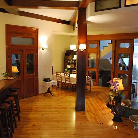 לינה וארוחת בוקר Jabloniowy Dworek Kociewie 3*